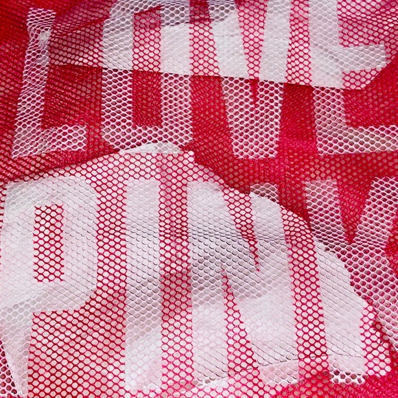 VS Pink—Pink got spirit! - Picture 3 of 4